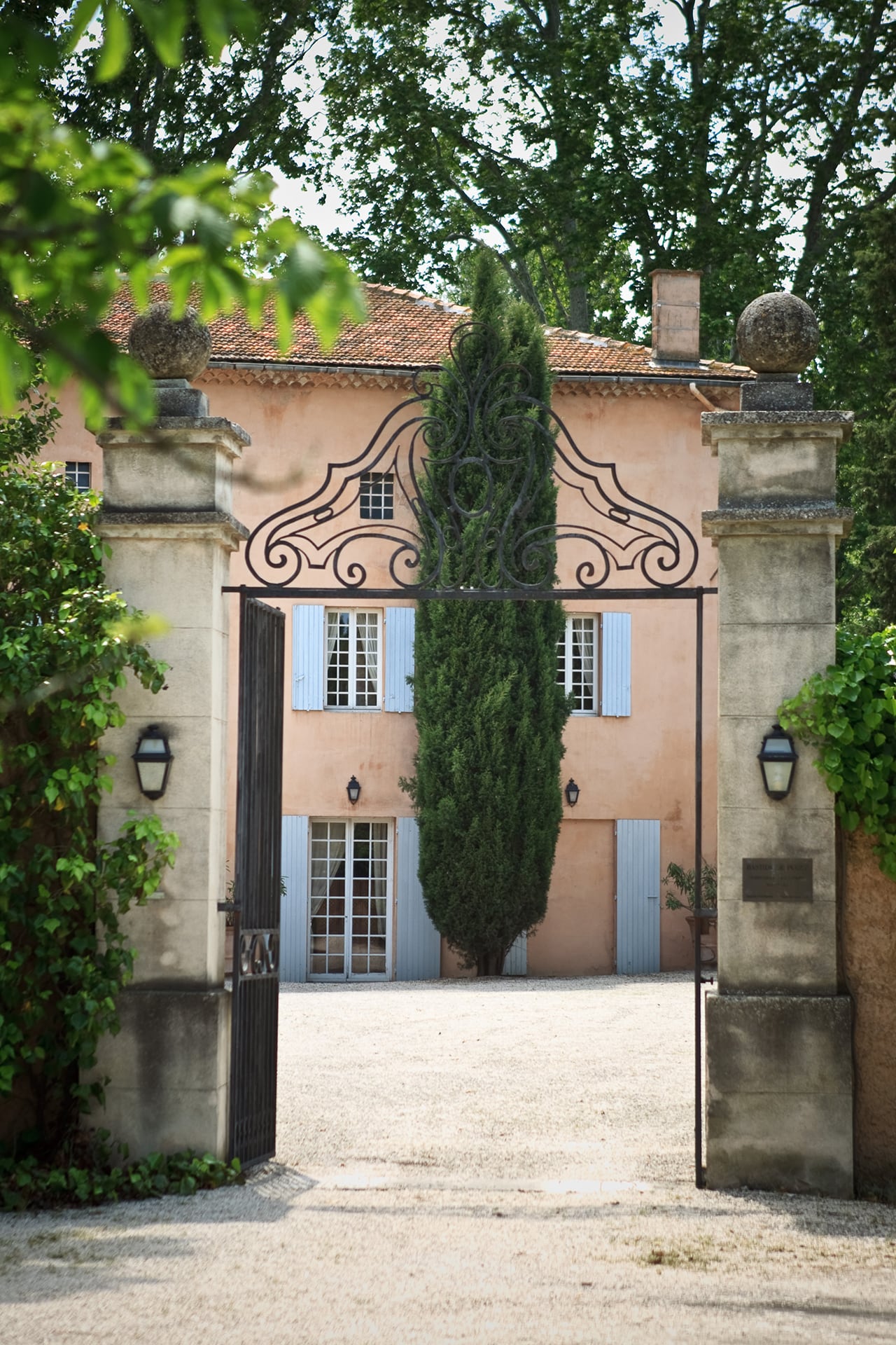 Roland Paix - Lieux d'évènements - Location Bastide Puget - Location lieux de mariage - Var