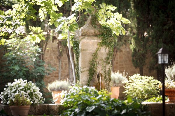 Roland Paix - Lieux d'évènements - Location Bastide Puget - Location lieux de mariage - Aix-en-Provence