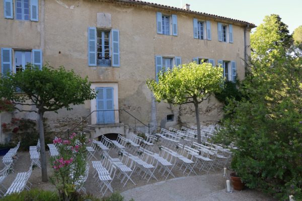 Roland Paix - Lieux d'évènements - Location Château de Pampelone - Location lieux de mariage - Aix-en-Provence